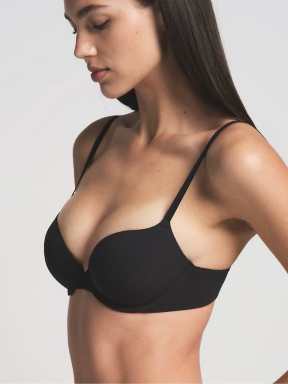 SKIMS fits everyone push-up bra